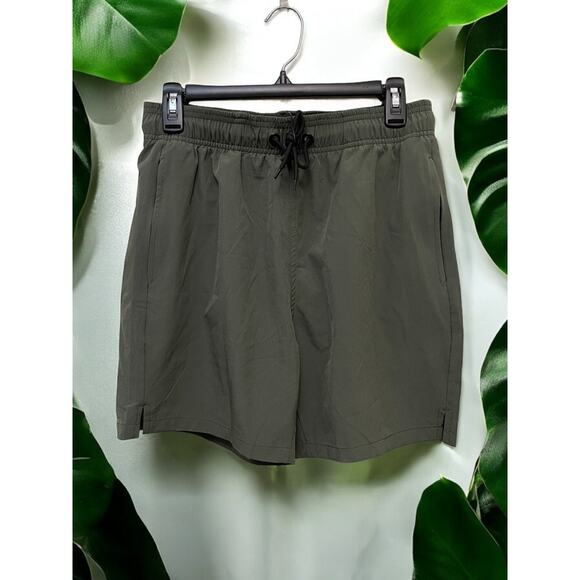 Women's Olive Green Mesh Shorts Size XS Athletic Breathable Active Wear NEW - Picture 2 of 5